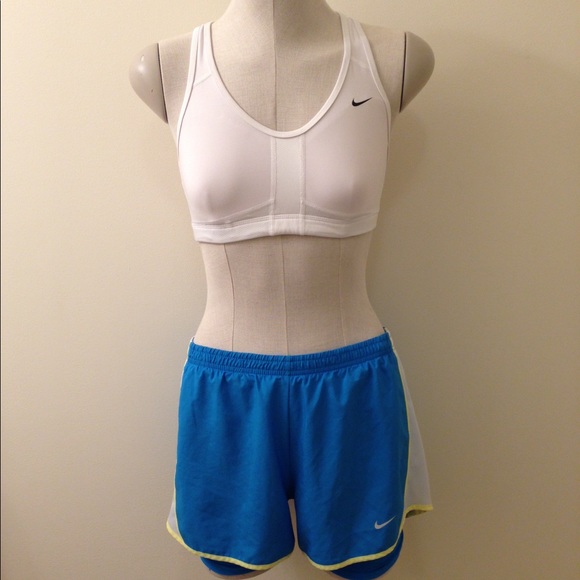Nike 2 in 1 running shorts - Picture 2 of 6