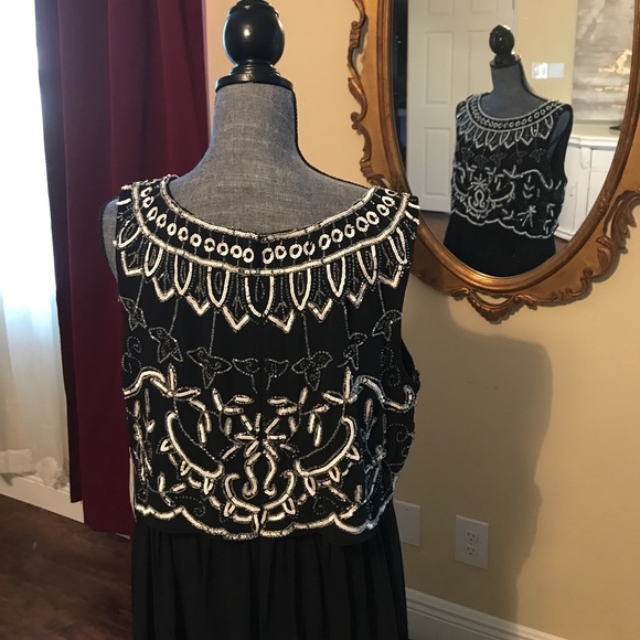 Black beaded evening gown - Picture 5 of 8