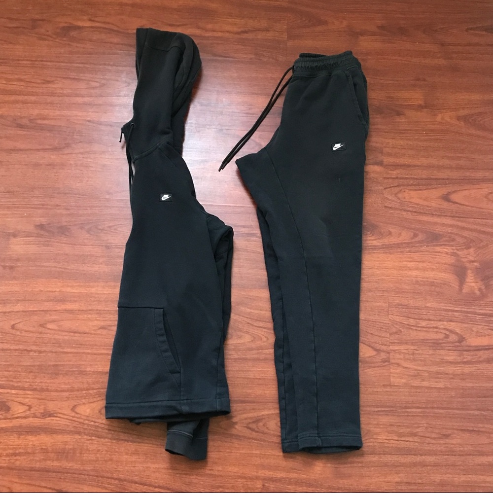 Black Nike sweatsuit
