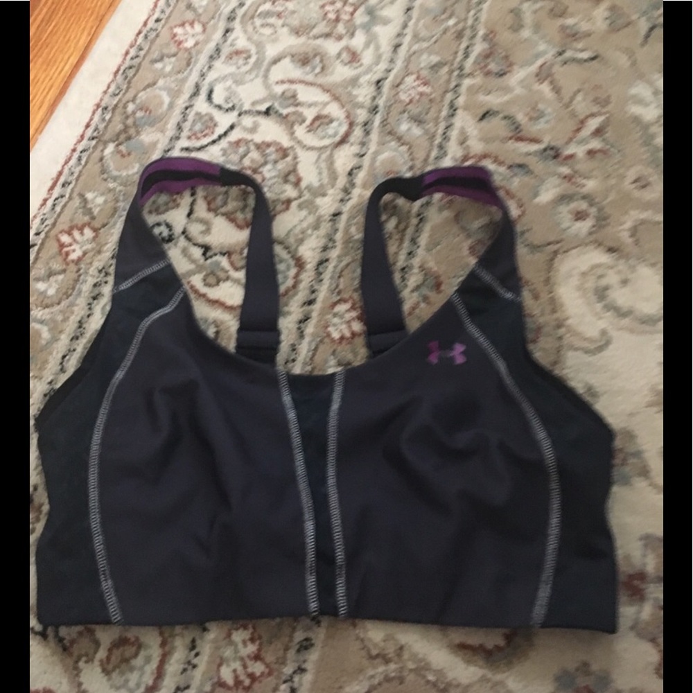 Under Armor nice sport bra