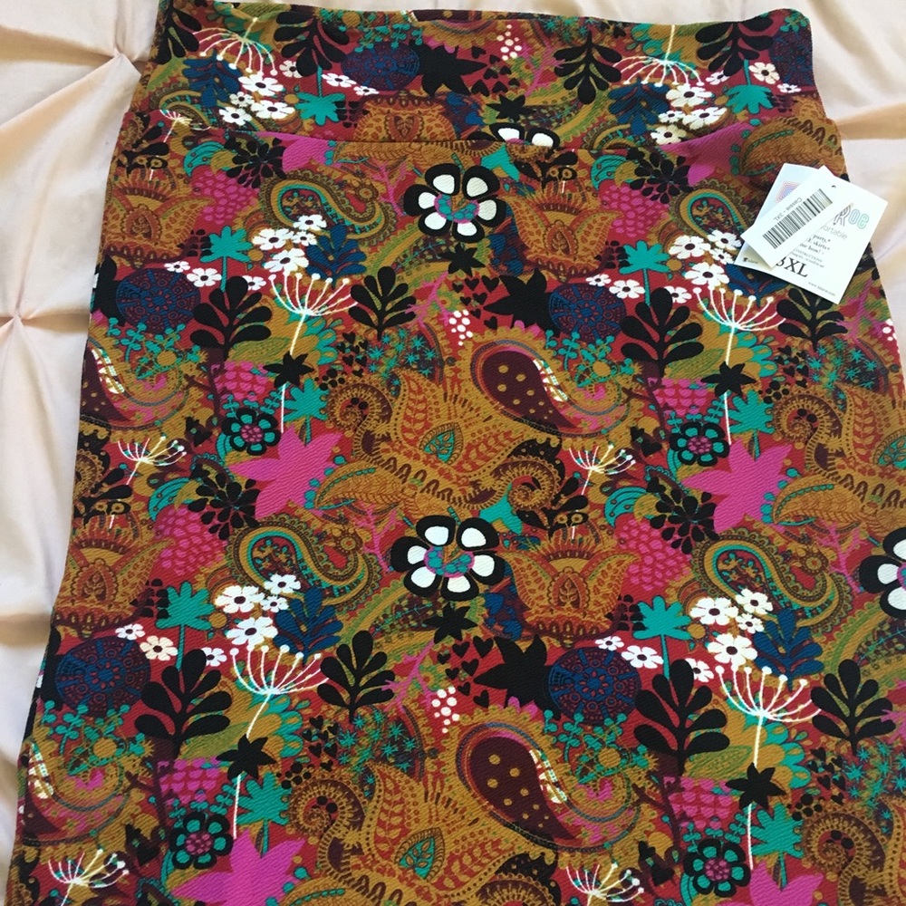 LulaRoe Cassie