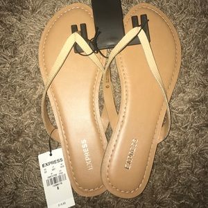 Express sandals