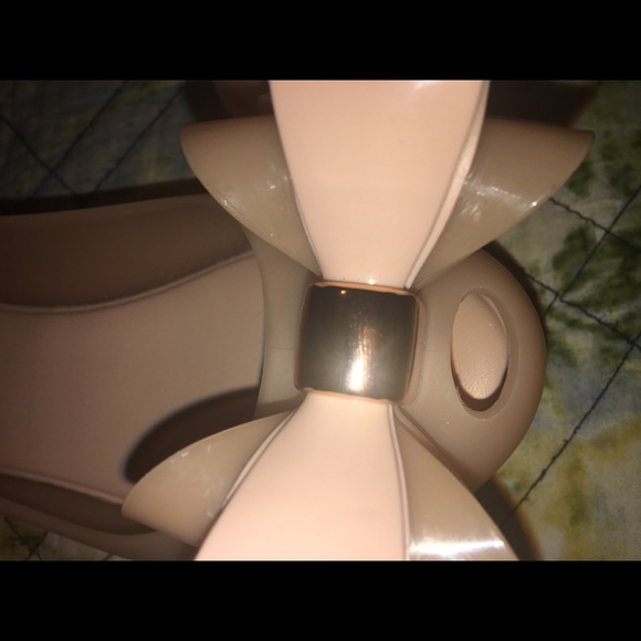Melissa Ultragirl Twin Bow Blush - Picture 5 of 6