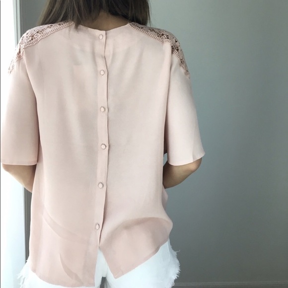 Luxe lush blush crocheted shoulder top - Picture 6 of 6