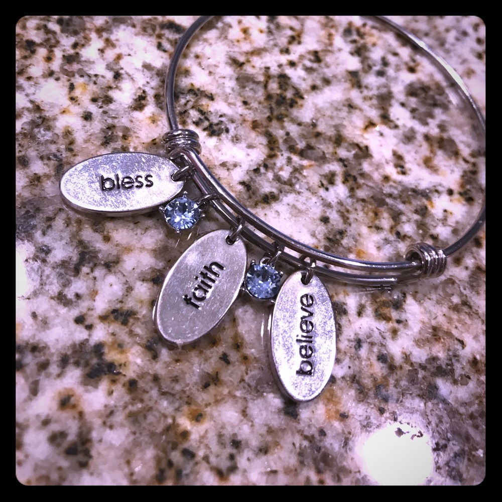 Charm bracelet