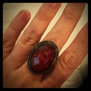 Burgundy gem stone stretch band ring