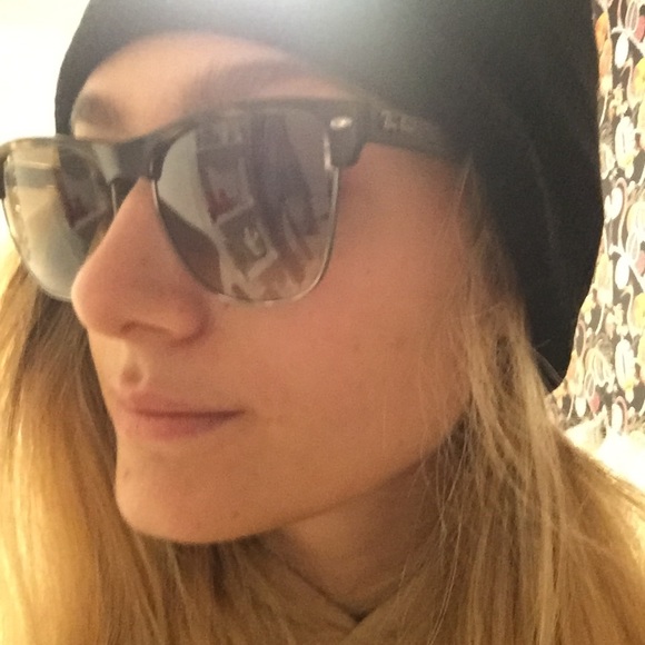 RAY-BANS