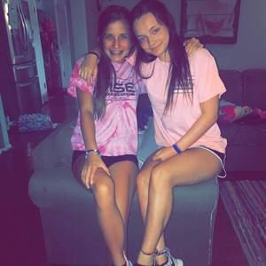 Meet your Posher, Chloe