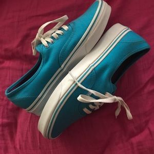BRAND NEW vans