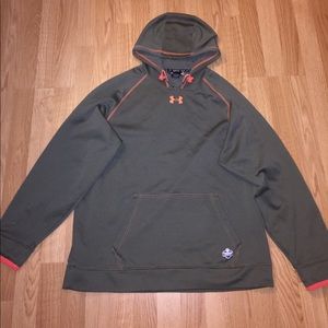 Under Armour sweatshirt/hoodie
