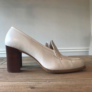 Vintage Nine West Pilgrim Pumps