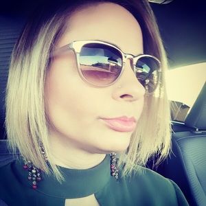 Meet your Posher, Nancy