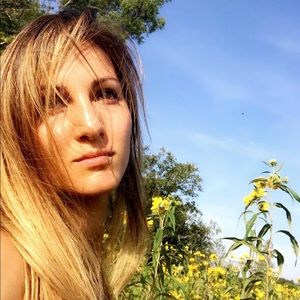 Meet your Posher, Diana