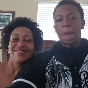 Meet your Posher, Adriane