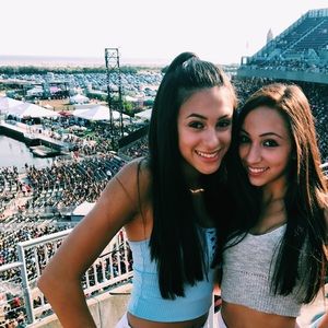 Meet your Posher, Jillian