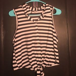 Cute summer shirt 🌻