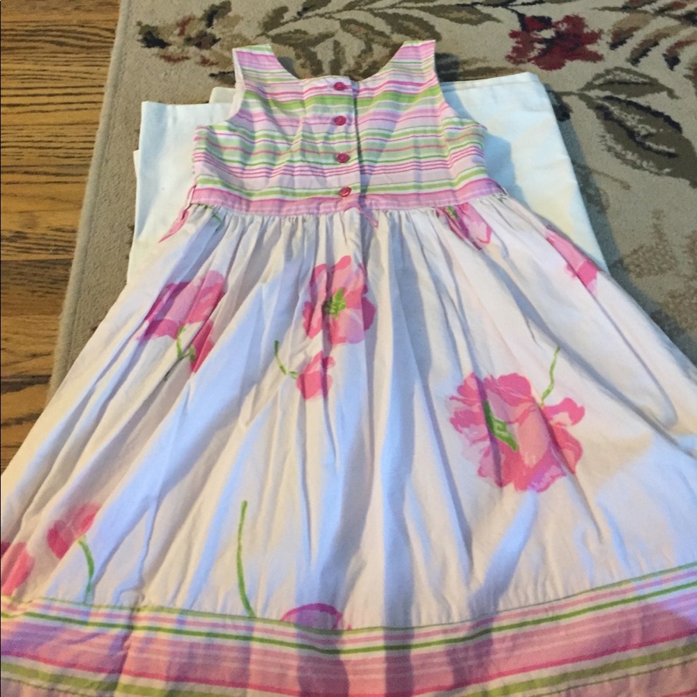 Size 6 dress. EUC