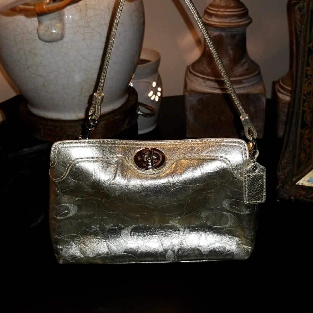 Cute, Cute, Cute! "COACH"