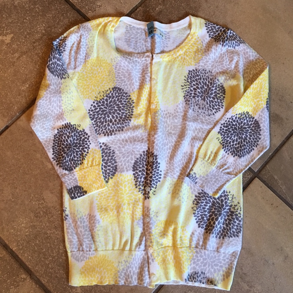 Old Navy cardigan