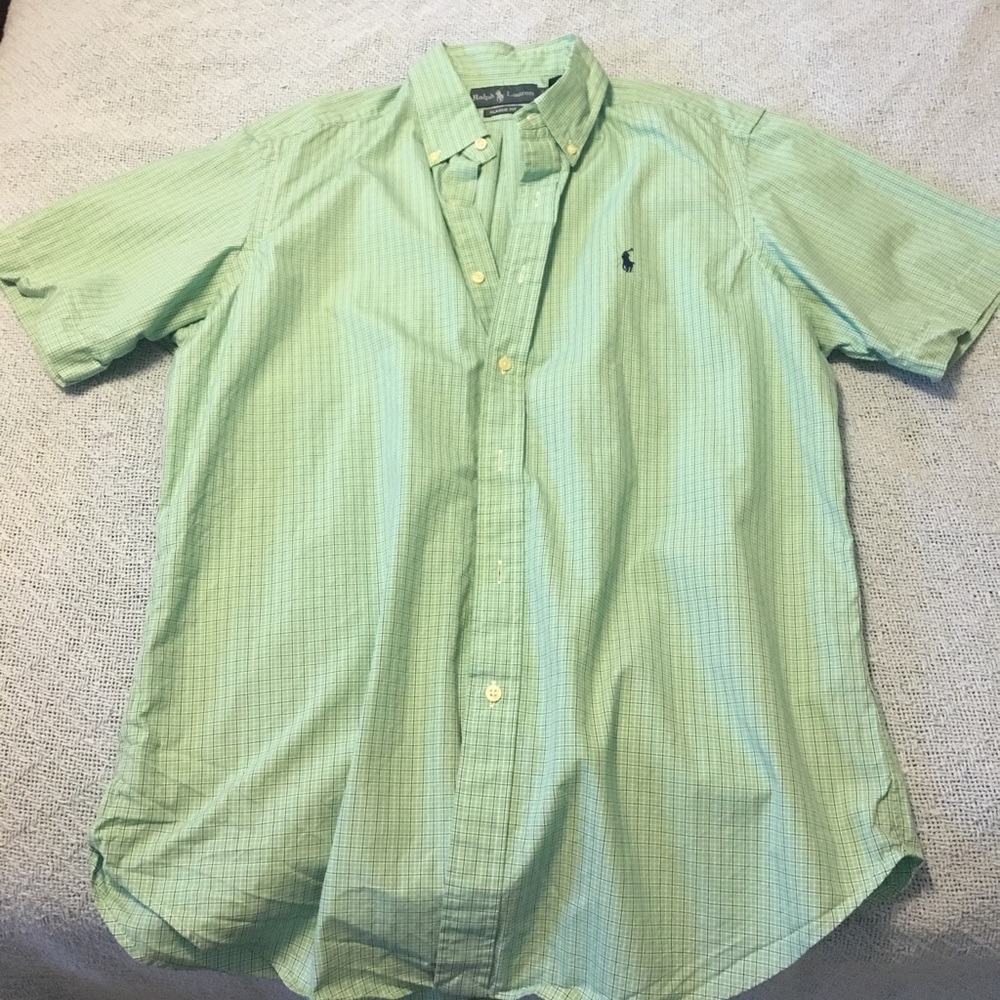 Short sleeve Polo button down