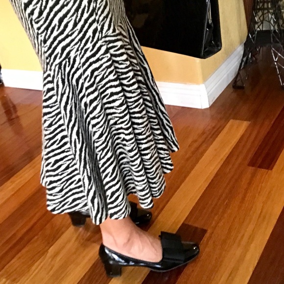 Beautiful vintage zebra print skirt - Picture 2 of 5