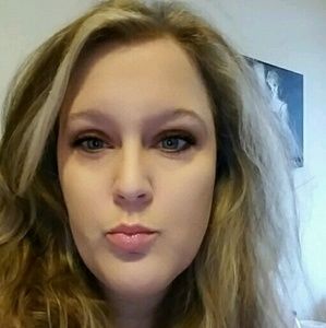 Meet your Posher, Shara