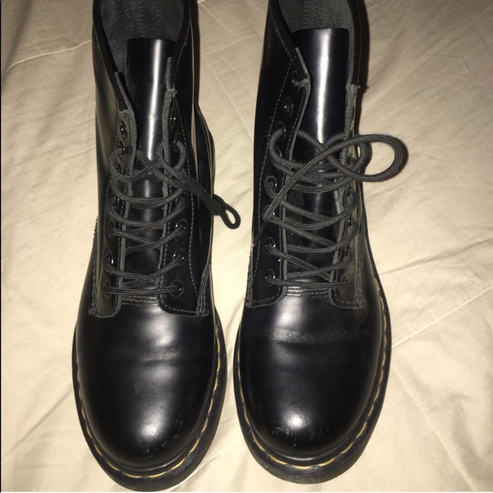 Classic 1460 Doc Martens