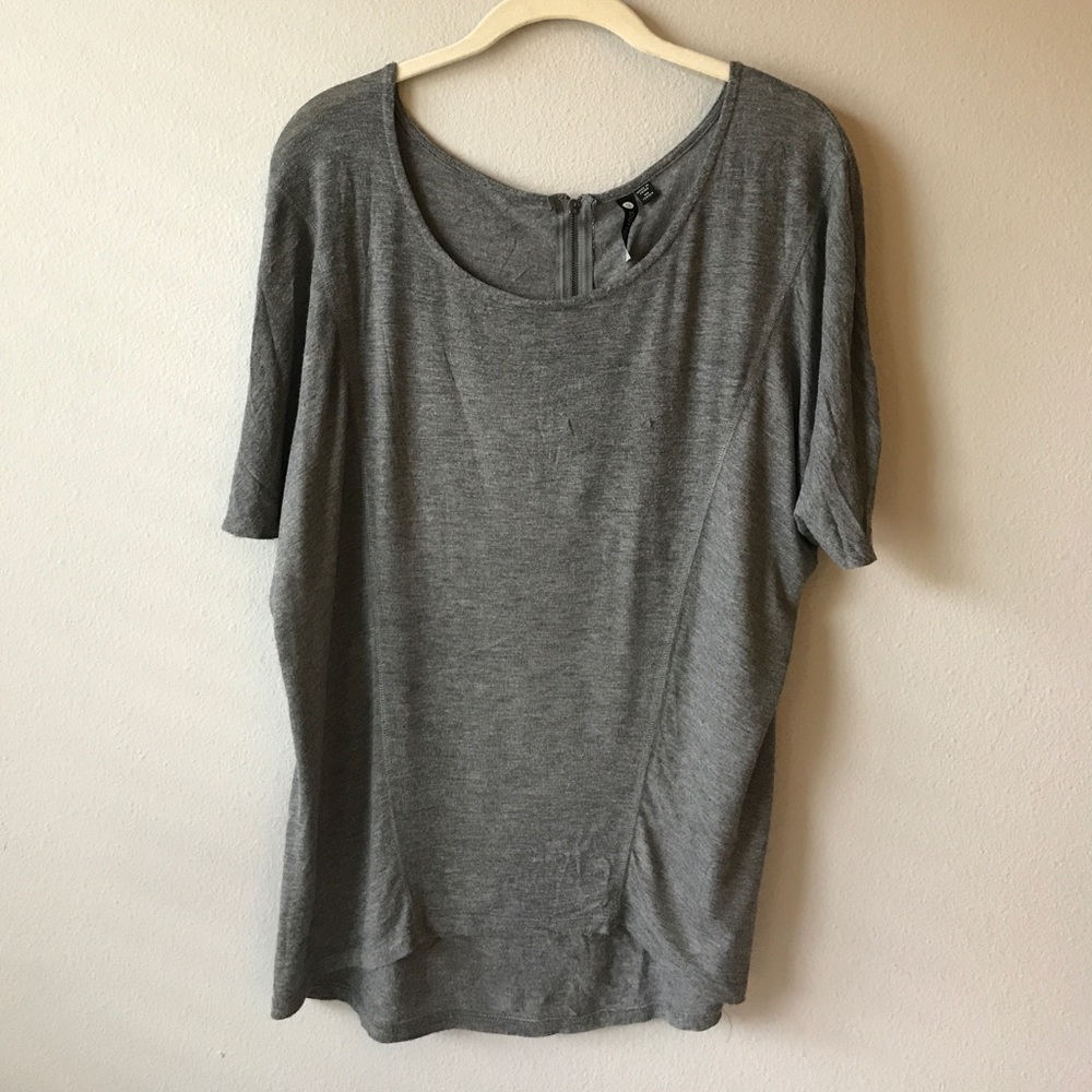 Slouchy T-Shirt with Zipper Detail