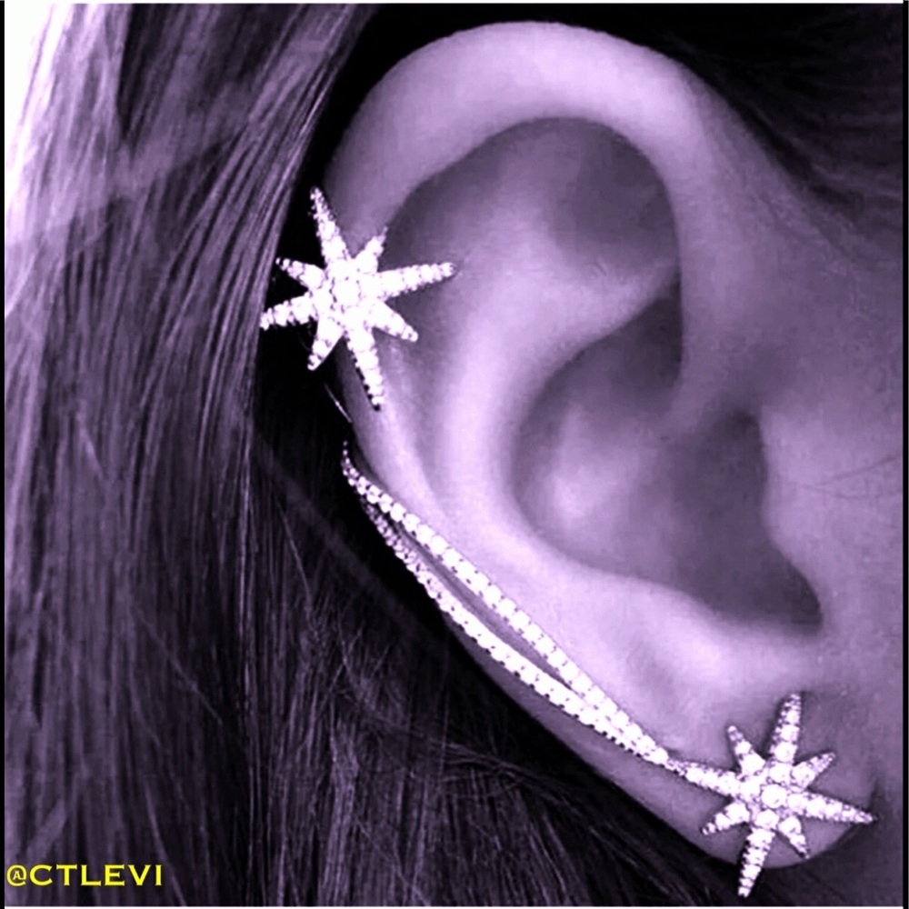 ⬇️PRICE- SNOWFLAKE RHINESTONE CUFF WRAP EARINGS🌹