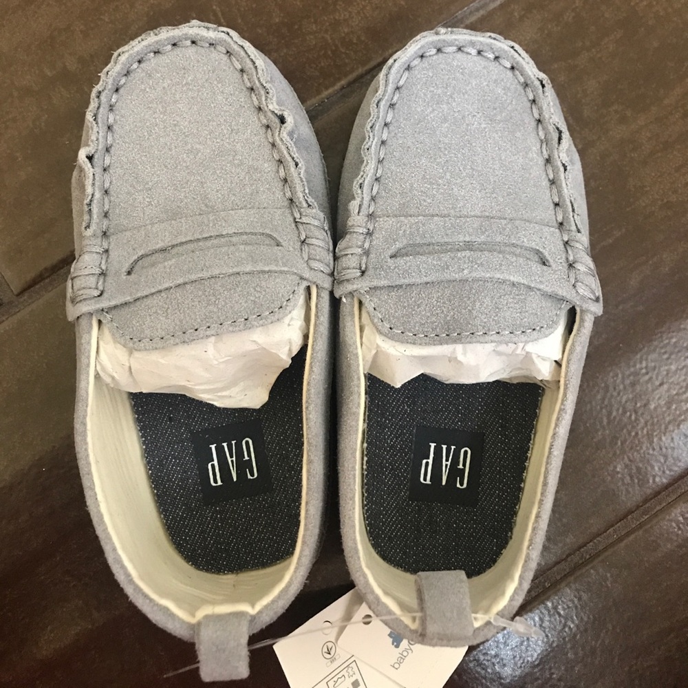 GAP Suede Moccasins NWOB