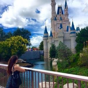 Meet your Posher, Lori