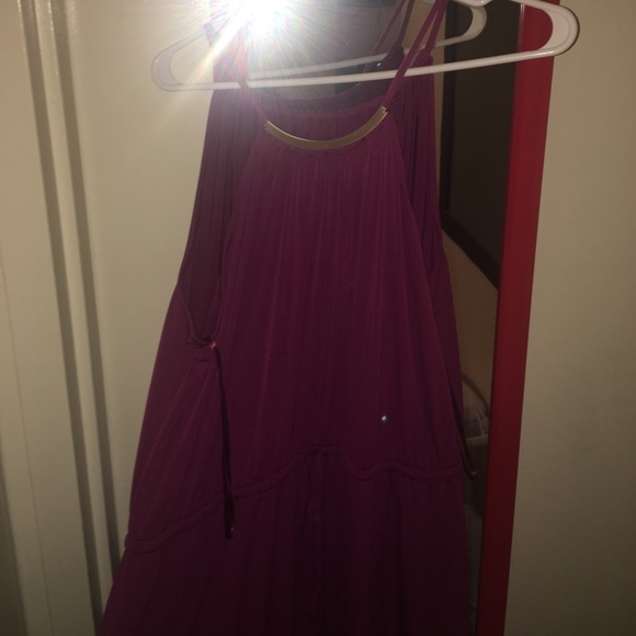 Long formal burgundy dress with TAGS. - Picture 2 of 5