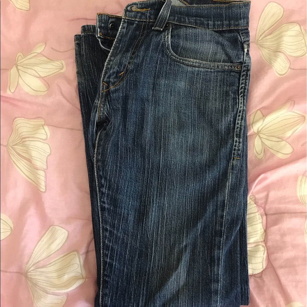 511 Levi's skinny jeans.