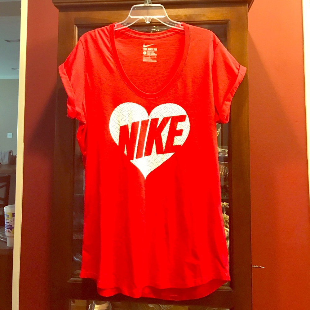 Nike T-shirt
