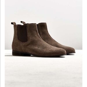 Hawkings McGill Suede Chelsea Boot in Brown