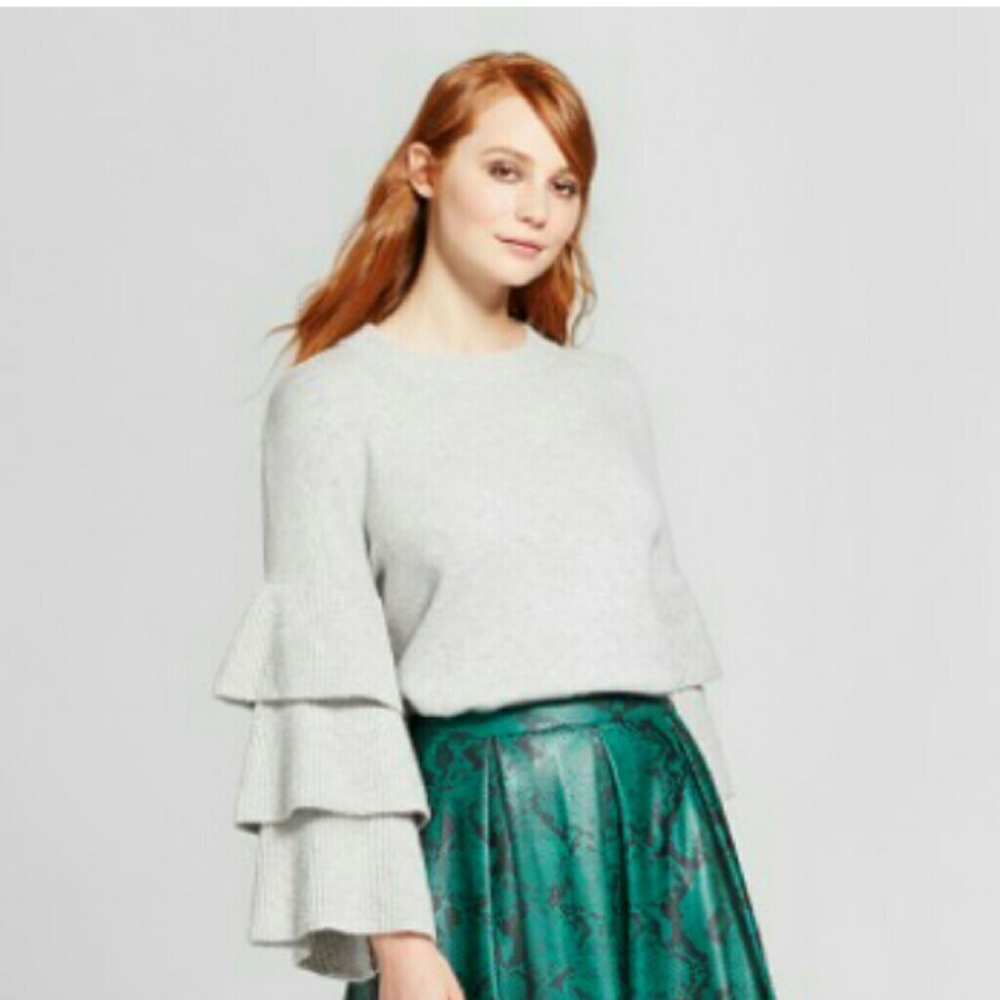 SOLD!!! 🚫NWT 🌸 Sweater