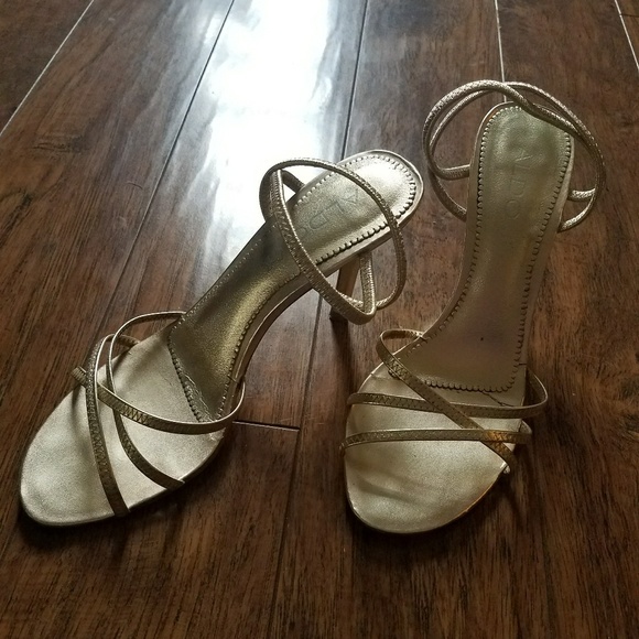 ALDO Gold Heels - Picture 3 of 3