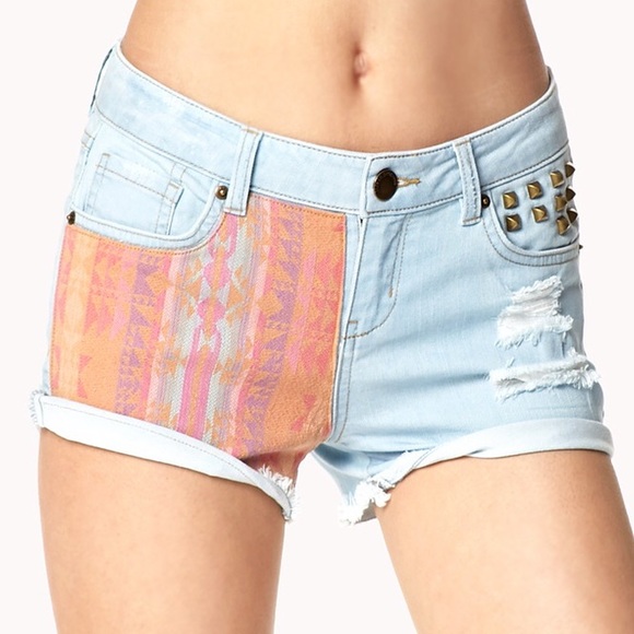 Life in Progress Aztec Denim Shorts🔶🔸🔶 - Picture 1 of 4