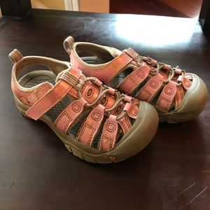 KEEN Newport Metallic Sandal