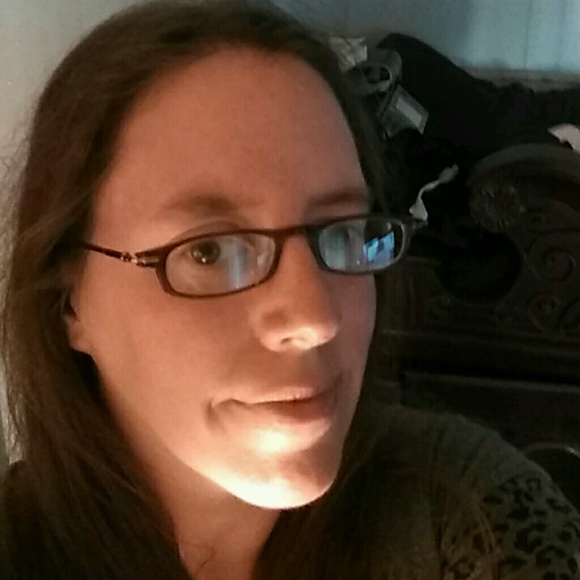 Meet your Posher, Roxanne - Picture 1 of 1
