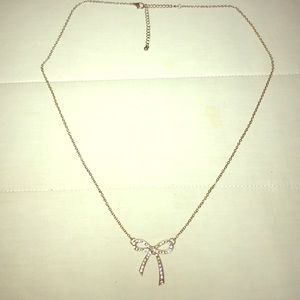 Bow Necklace
