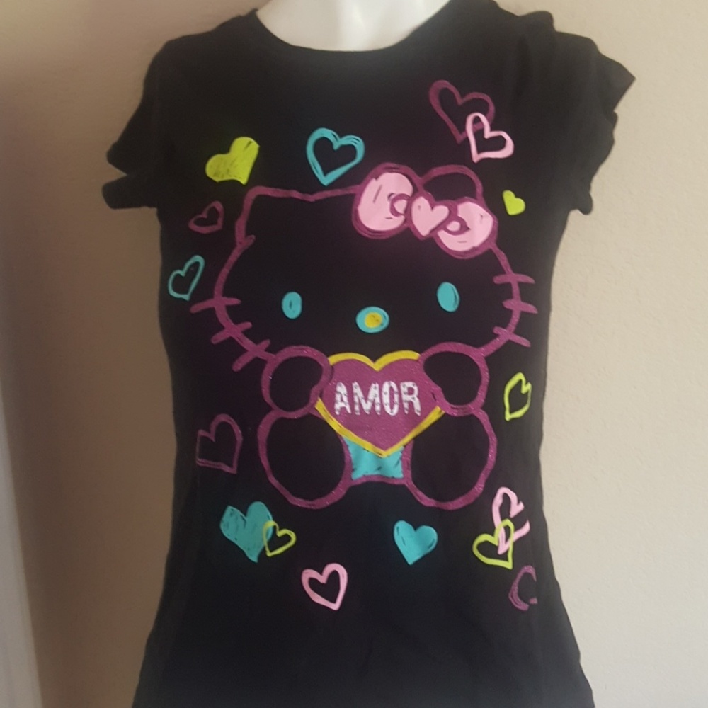 Hello kitty t-shirt
