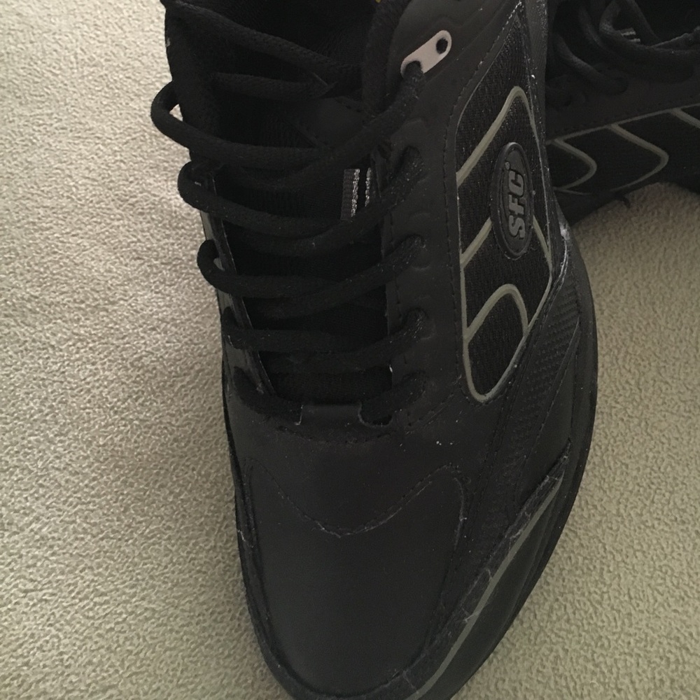 SFC, WOMANS work or regular shoes. Size 11W