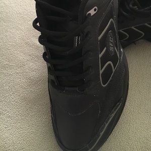 SFC, WOMANS work or regular shoes. Size 11W