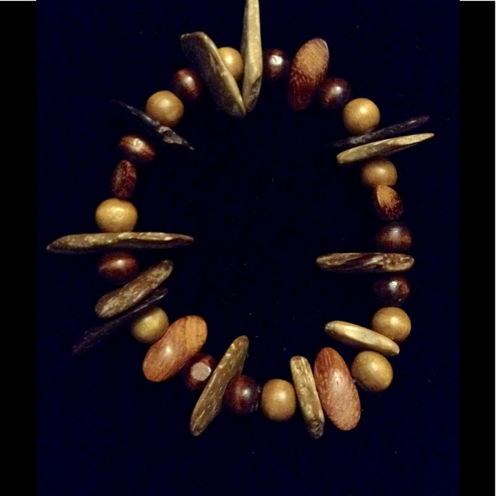 Wooden beaded bracelet