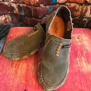 👣 Cushe Slip-on Shoes 👣