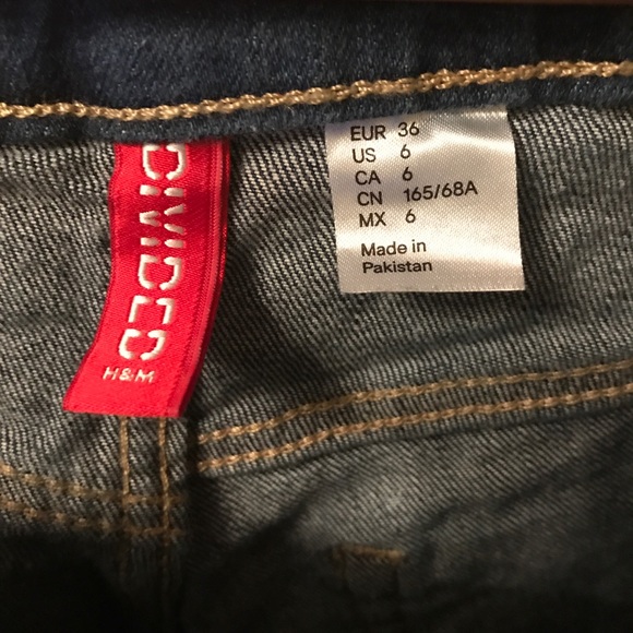 H&M Acid Wash Denim Shorts - Picture 4 of 4