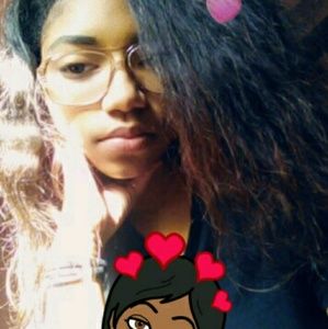 Meet your Posher, Janiya