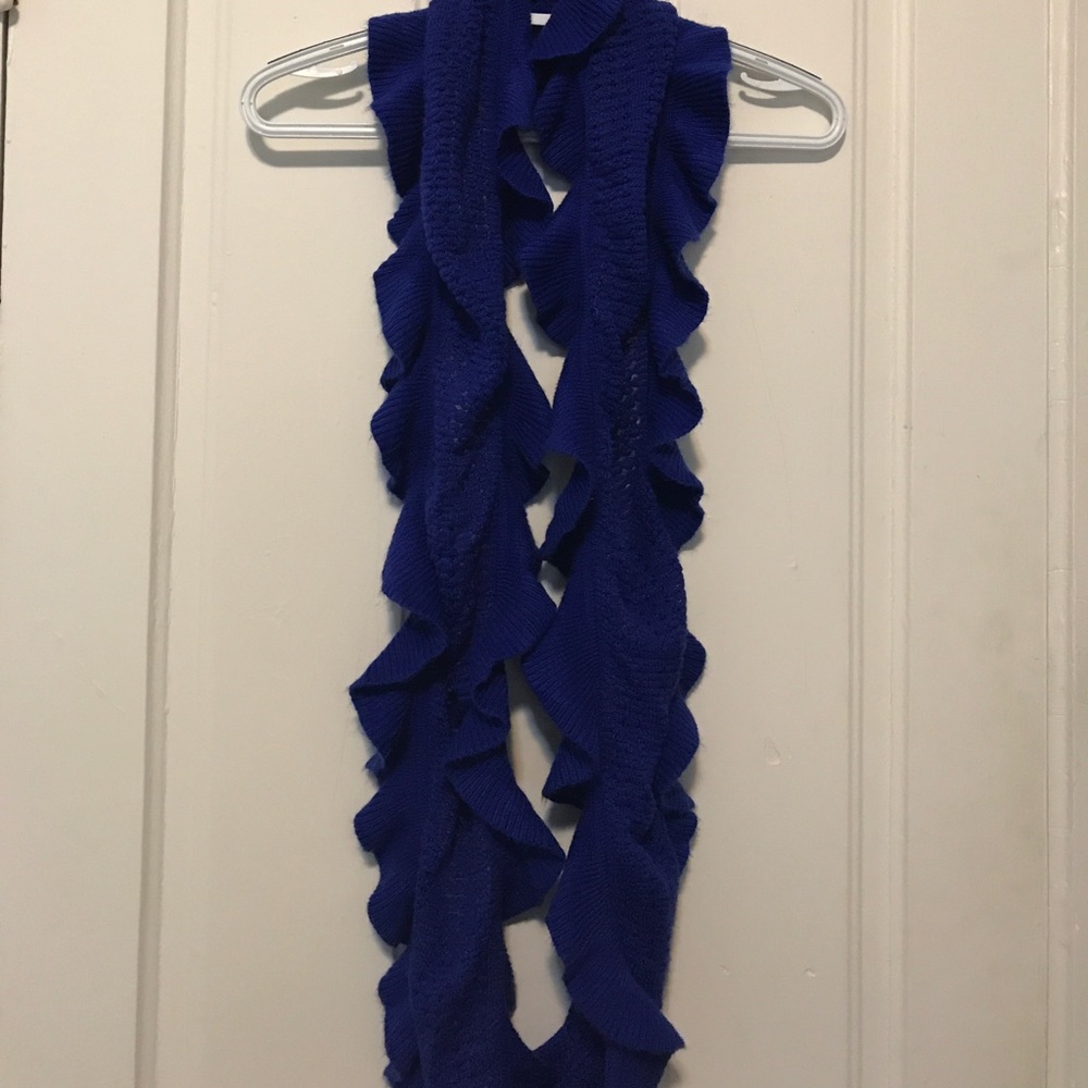 Blue Infinity scarf - Picture 2 of 3