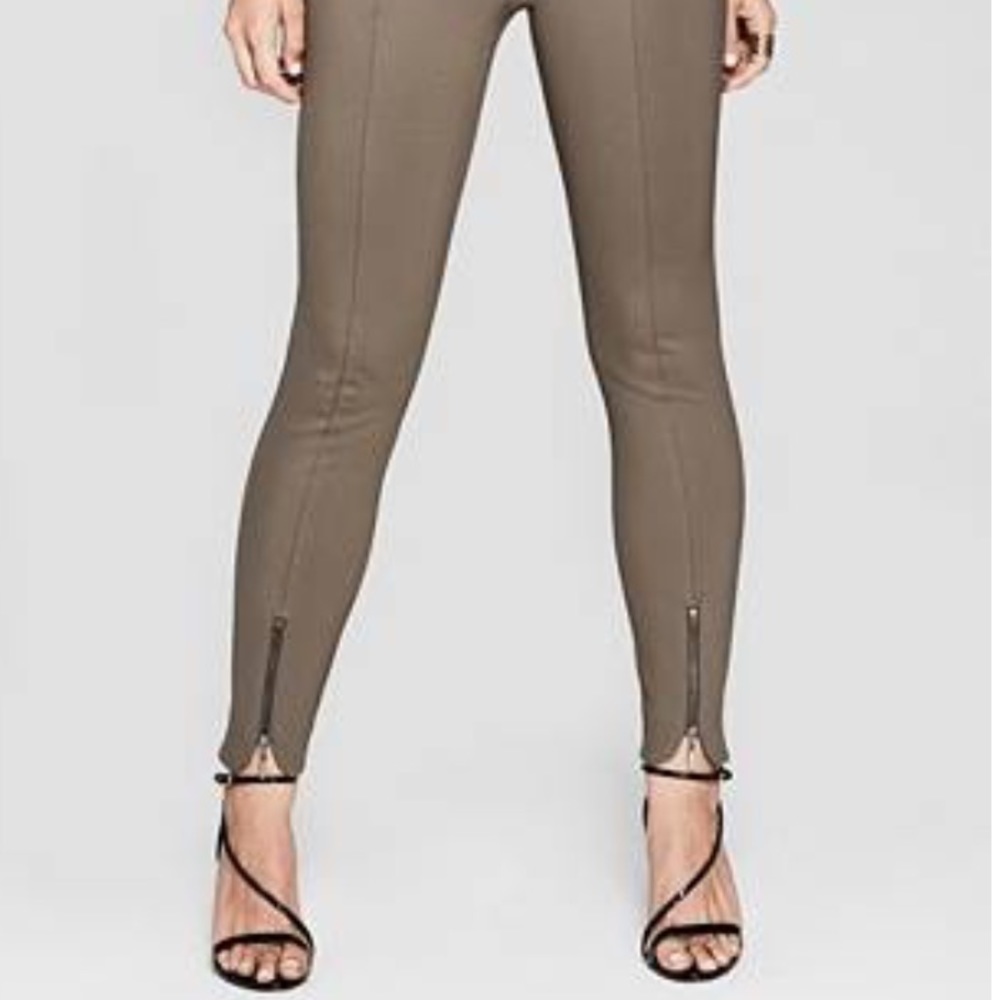 Guess high waisted skinny pant with ankle zip